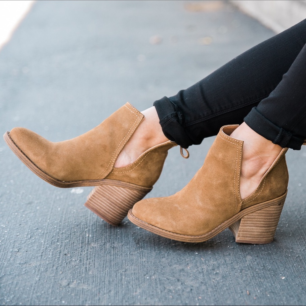 Steve Madden Sharini Suede Bootie